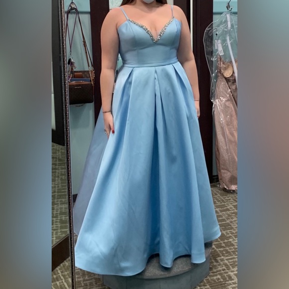 Prom Dress - Picture 2 of 2